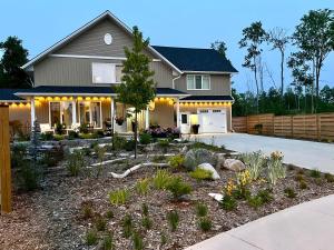 a house with a garden in front of it at The Loft Retreat in Southampton