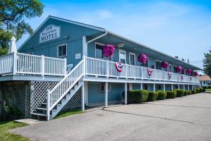 Imagen de la galería de Inn Between the Beaches & Villager, en York Beach