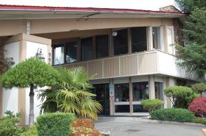 Gallery image of Western Inn Lakewood in Lakewood
