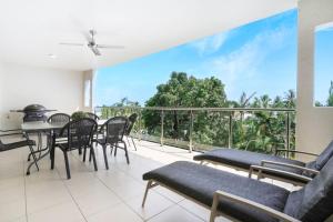 Μπαλκόνι ή βεράντα στο Waves & Wonders Ocean view apartment