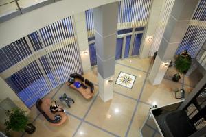 Ruang duduk di Hotel Zeder Garni