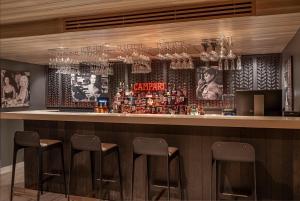 Howard Johnson by Wyndham Pattaya JC酒廊或酒吧区