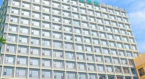 Budynek, w którym mieści się hotel