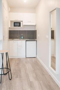 Dapur atau dapur kecil di 014 Studio Provençal - Proche d'Aix en Provence