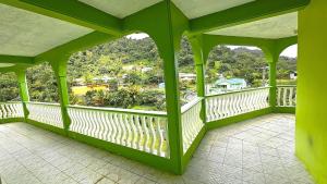 Fotografie z fotogalerie ubytování Top View Terrace ve městě Dominica