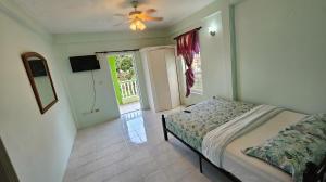 Fotografie z fotogalerie ubytování Top View Terrace ve městě Dominica