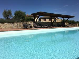 Bazén v ubytování Ca' Del Pazzo nebo v jeho okolí