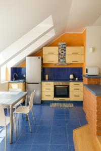 Kuchyň nebo kuchyňský kout v ubytování Spacious & Private Stay in Garliava