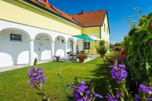 Vonkajšia záhrada v ubytovaní Appartementhaus Freiler
