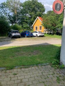 Gallery image of Casa grande amarilla in Helsinge