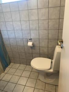 Gallery image of Casa grande amarilla in Helsinge +31 photos