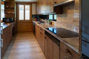 Köök või kööginurk majutusasutuses Chalet Diablerets
