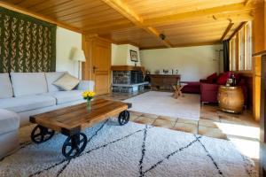 Istumisnurk majutusasutuses Chalet Diablerets +25 fotot