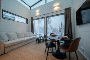 Χώρος καθιστικού στο Levi Sky Iglo 6A by Aavalevi Holidays +24 φωτογραφίες