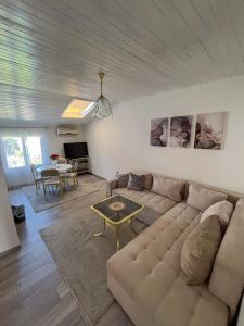 Χώρος καθιστικού στο Velora Apartment Mostar