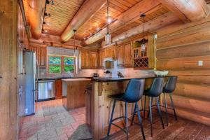 Φωτογραφία από το άλμπουμ του Fiddler Lake Resort Chalet 46 Moose σε Mille-Isles