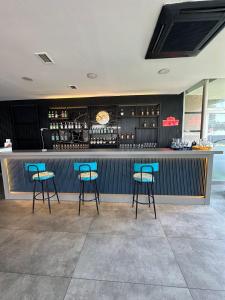 Ποτά στο GÜNEŞLİ SUİT OTEl
