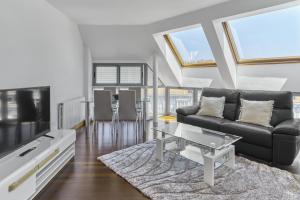 Posezení v ubytování The sixth - by Wehomes