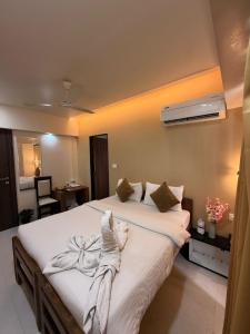 Gallery image of Hotel Emersion Residency in Jāmb