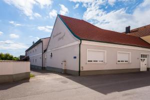 Ảnh trong thư viện ảnh của Gästehaus - Doris - Wenzl ở Mörbisch am See