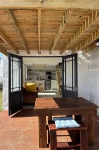 Η κουζίνα ή μικρή κουζίνα στο Blue Fish Cottage