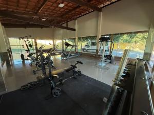 a gym with several exercise bikes in a room at Pousada Itajuipe II in Vitória da Conquista