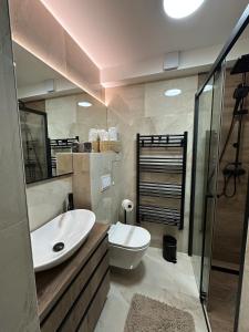 Koupelna v ubytování Apartman KOCKICA Entry with PIN 0-24h , Free parking