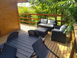 Gallery image of Charmante roulotte in Collonges-lès-Premières