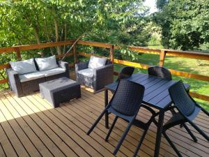 Gallery image of Charmante roulotte in Collonges-lès-Premières