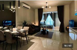 TV a/nebo společenská místnost v ubytování QUILL RESIDENCE KUALA LUMPUR CITY By AZMILA EMPIRE