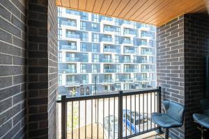 Ảnh trong thư viện ảnh của Modern Townhouse Rooftop Vibes ở Oakville