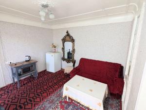 Η κουζίνα ή μικρή κουζίνα στο Yunusabad House, Sampi University +9 φωτογραφίες