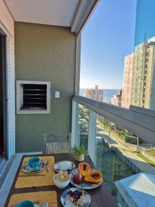 Φαγητό σε αυτό το διαμέρισμα ή κάπου εκεί κοντά