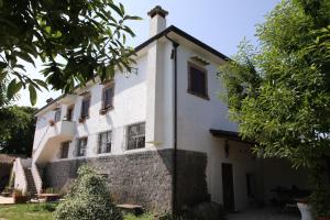 zewnętrzny widok na dom w obiekcie La Masseria w mieście Roccamonfina