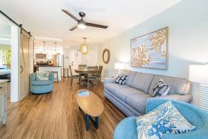 Χώρος καθιστικού στο Special Sale! Luxury 1BD Condo with Ocean Views