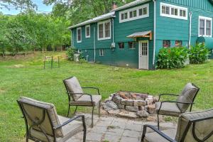 Κήπος έξω από το Cozy Love Nest 1BR - minutes to Downtown Asheville