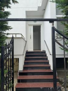 Φωτογραφία από το άλμπουμ του Dori Apartment σε Polisi i Vogël +3 φωτογραφίες