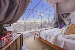 Galeriebild der Unterkunft Zia Geo Dome At El Mistico Ranch, Glamping in Nogal + 35 Fotos
