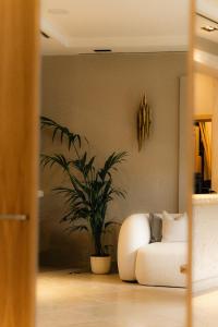 Uma área de estar em Adiya Signature Hotel - Adults only