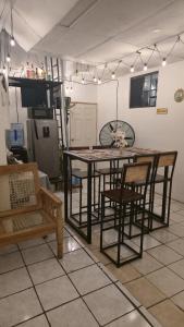 Nhà bếp/bếp nhỏ tại Hostal Casa de Elena