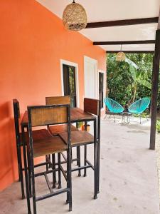 Patio nebo venkovní prostory v ubytování Cara Coral, un oasis en la Selva