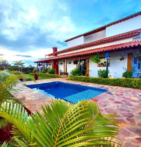 Πισίνα στο ή κοντά στο Mesa de los santos Casa campestre La Victoria +51 φωτογραφίες