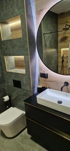 Ένα μπάνιο στο Apartament na Kwiatowej