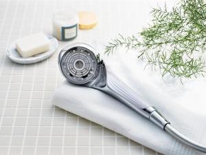 那覇市にある東急ステイ沖縄那覇 のカウンターの上に置かれたチーズの入った泡立て器