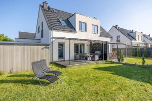 Fotografie z fotogalerie ubytování Holiday home, 3 bedrooms, private garden v destinaci Trzęsacz + 40 fotografií