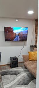 Μια τηλεόραση ή/και κέντρο ψυχαγωγίας στο Estudio Coirón