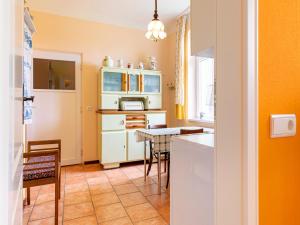 Φωτογραφία από το άλμπουμ του Apartment in Altentreptow with Garden σε Altentreptow +32 φωτογραφίες