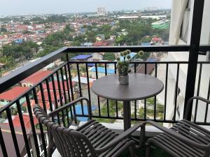 Fotografie z fotogalerie ubytování Deluxe 2 Bedroom Condo Royal Oceancrest Mactan v destinaci Mactan Island + 27 fotografií