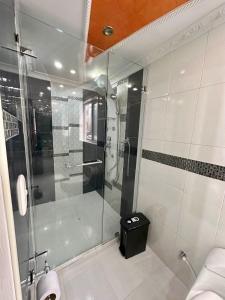 Ένα μπάνιο στο Apartamento central y espacioso +10 φωτογραφίες
