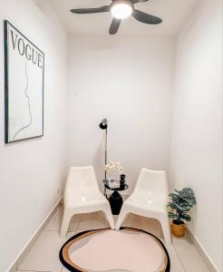 Posezení v ubytování Starryhomes x Vogue I Green Haven I FREE Netflix I WI-FI